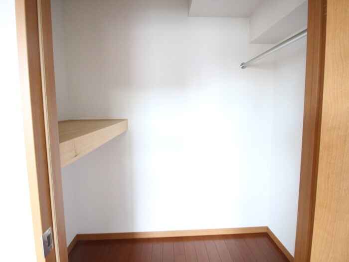物件内観写真18　(収納)