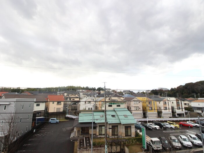 物件内観写真20　(室内からの展望)