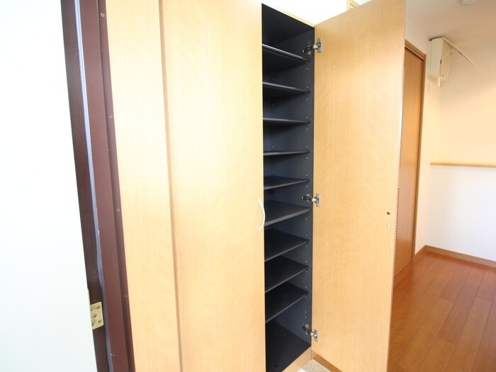 物件内観写真21　(靴箱)