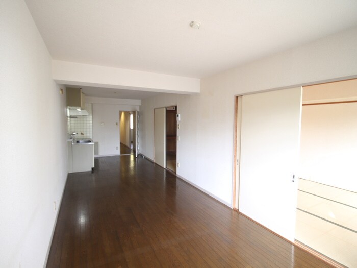 物件内観写真7　(居室)