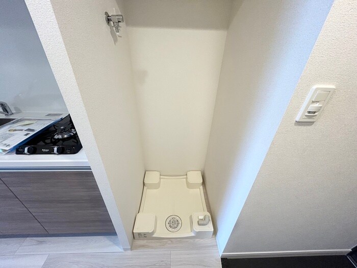 物件内観写真18　(洗濯機置場)