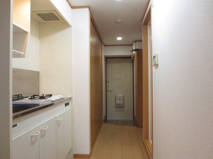 物件内観写真17　(廊下)