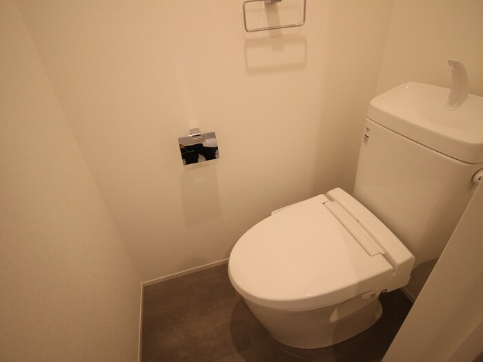 物件内観写真13　(トイレ)