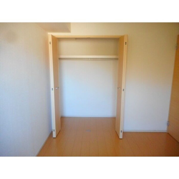 物件内観写真10　(収納)