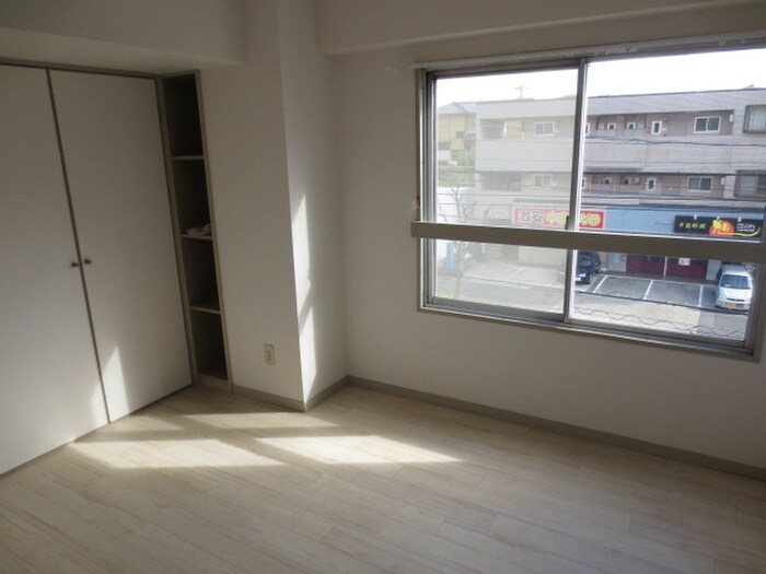 物件内観写真19　(居室)