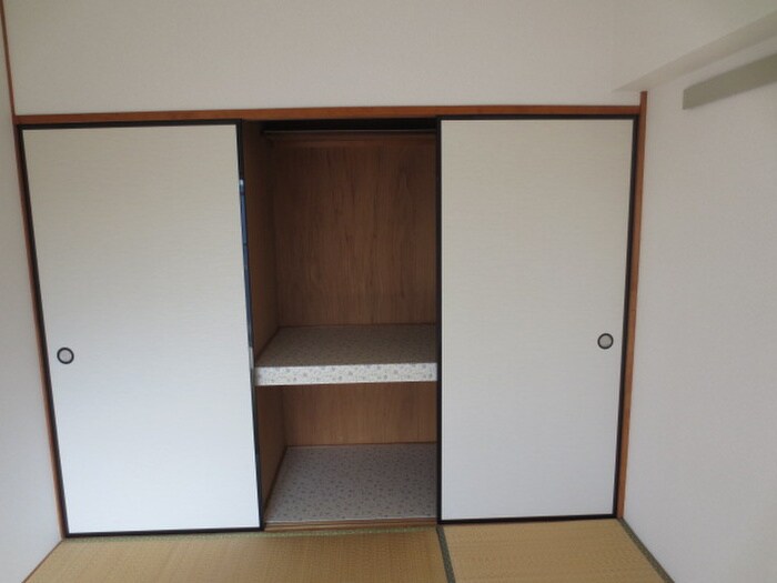 物件内観写真21　(収納)