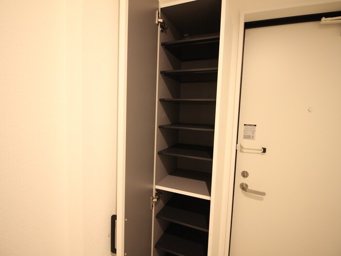 物件内観写真18　(靴箱)