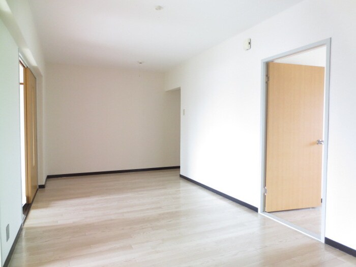 物件内観写真17　(居室)