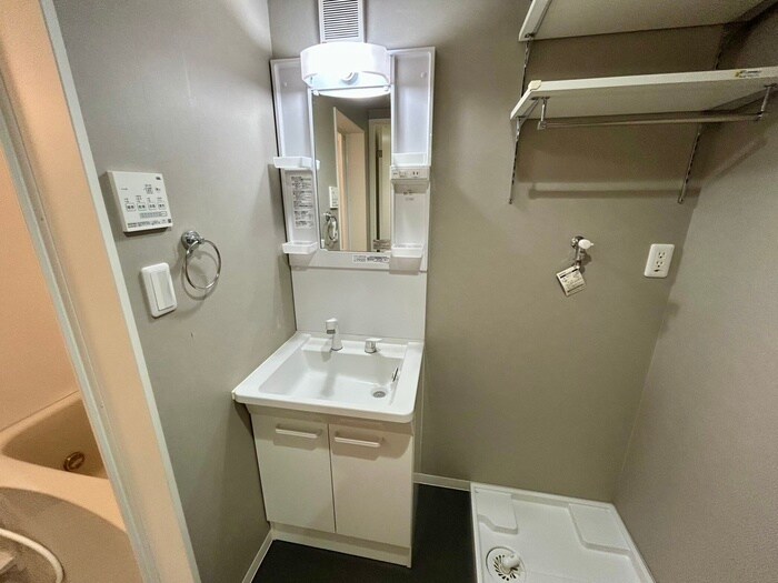 物件内観写真11　(洗面)