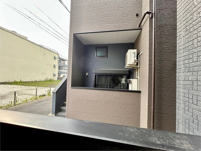 物件内観写真16　(室内からの展望)