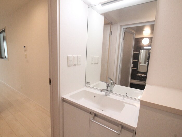 物件内観写真11　(洗面)