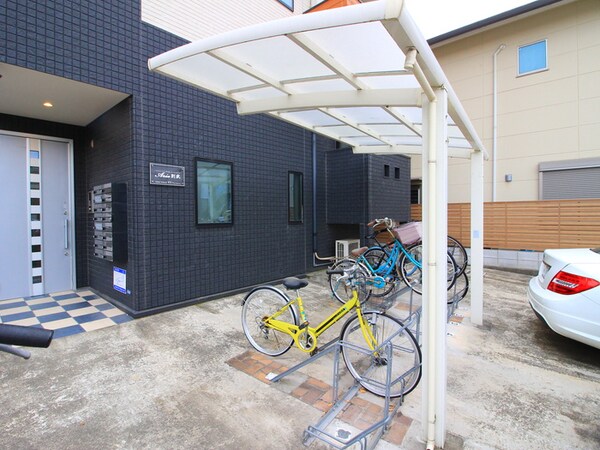 駐輪場