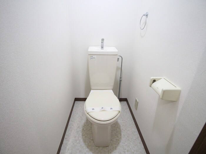 物件内観写真10　(トイレ)