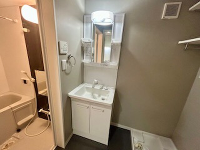 物件内観写真12　(洗面)