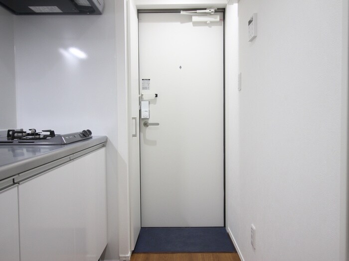 物件内観写真19　(玄関)