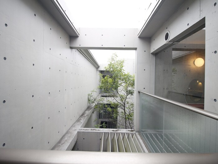 物件内観写真16　(室内からの展望)