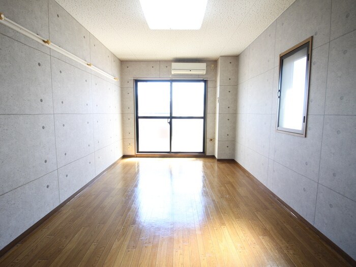 物件内観写真6　(居室)