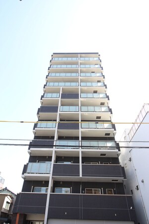 Ｚｅｆｉｒ　Ｏｚｏｎｅ外観写真