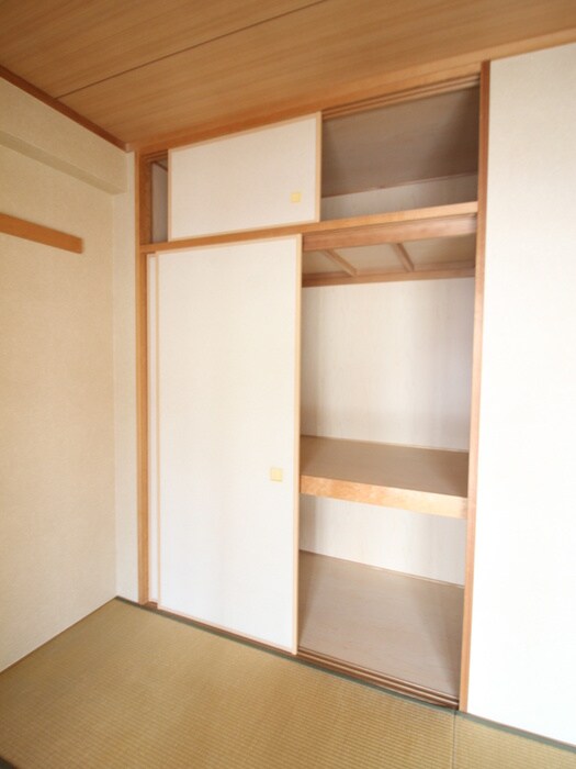 物件内観写真15　(収納)