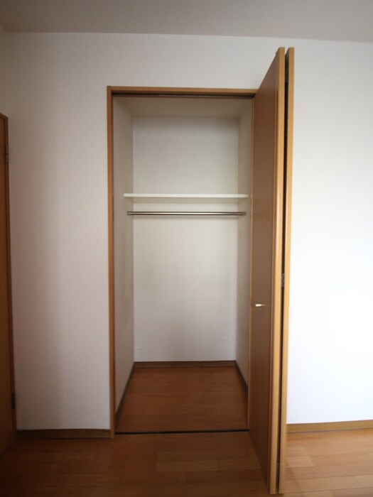 物件内観写真16　(収納)