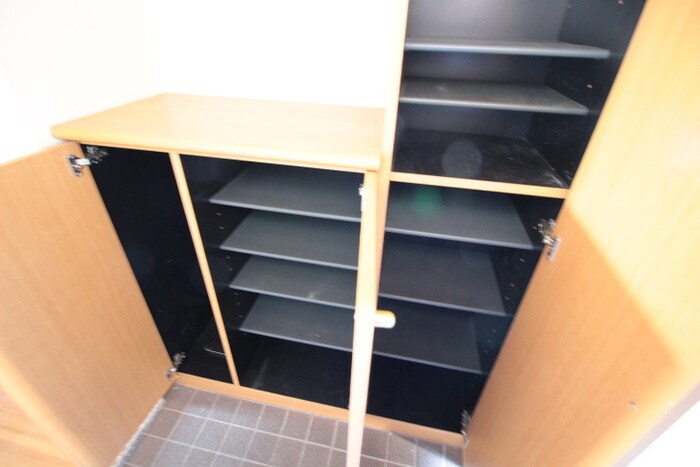 物件内観写真19　(靴箱)