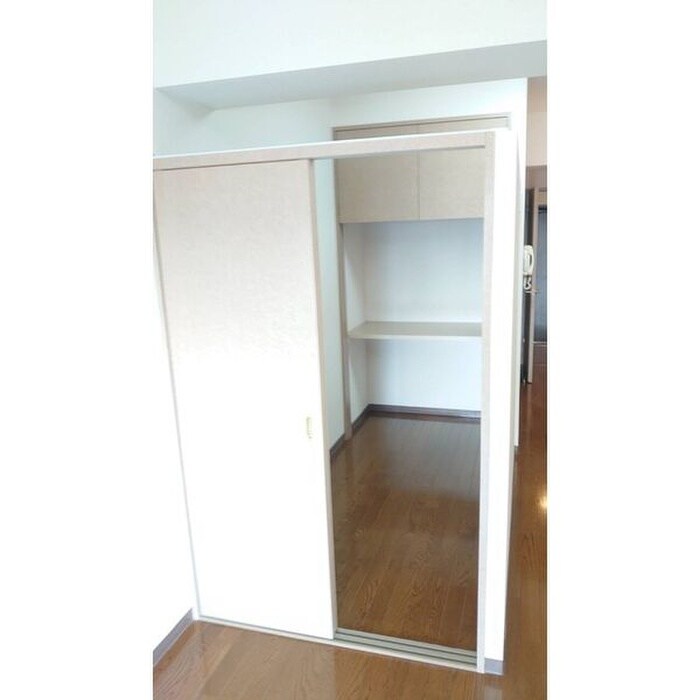 物件内観写真10　(収納)