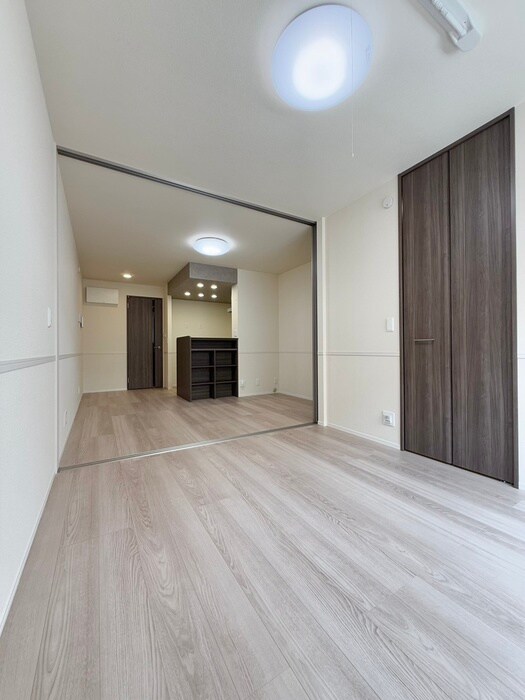 物件内観写真8　(居室)