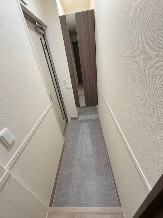 物件内観写真18　(玄関)