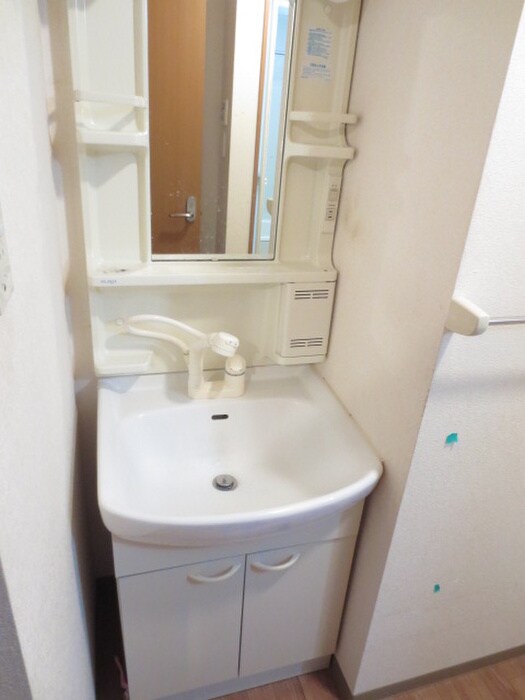 物件内観写真8　(洗面)