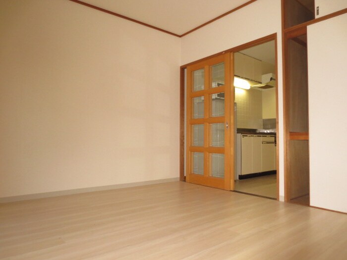 物件内観写真9　(居室)