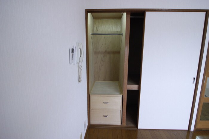物件内観写真10　(収納)