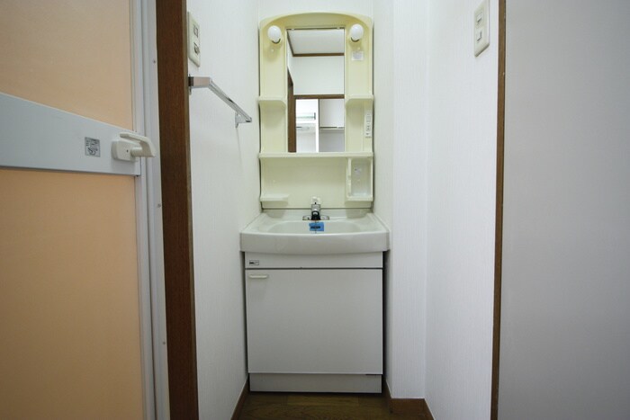 物件内観写真11　(洗面)