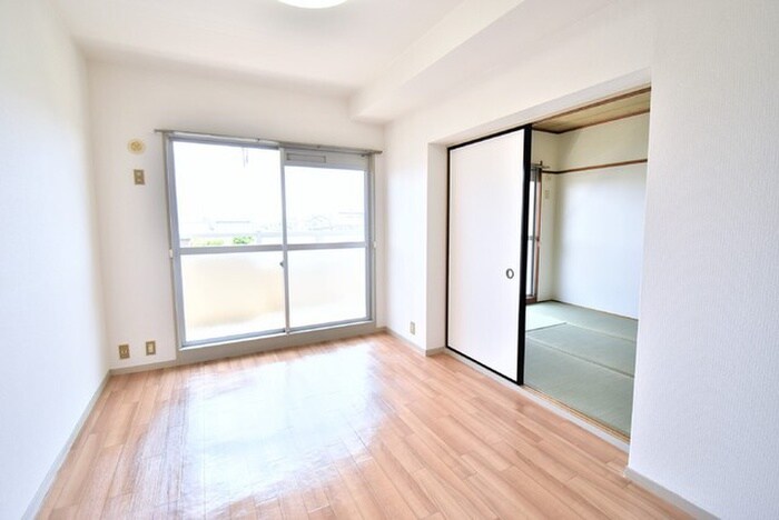 物件内観写真5　(居室)