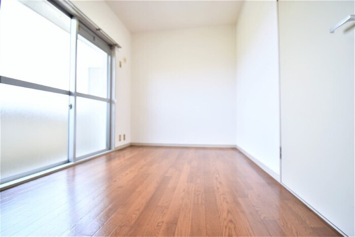 物件内観写真6　(居室)