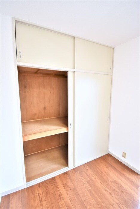 物件内観写真11　(収納)