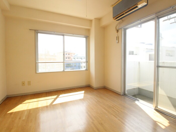 物件内観写真8　(居室)