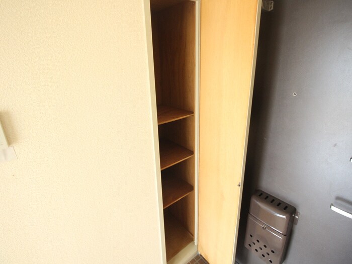 物件内観写真16　(靴箱)