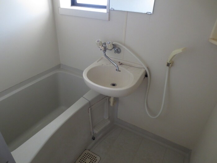 物件内観写真8　(バス／シャワールーム等)
