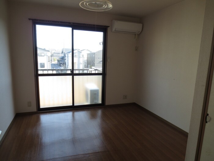 物件内観写真11　(居室)