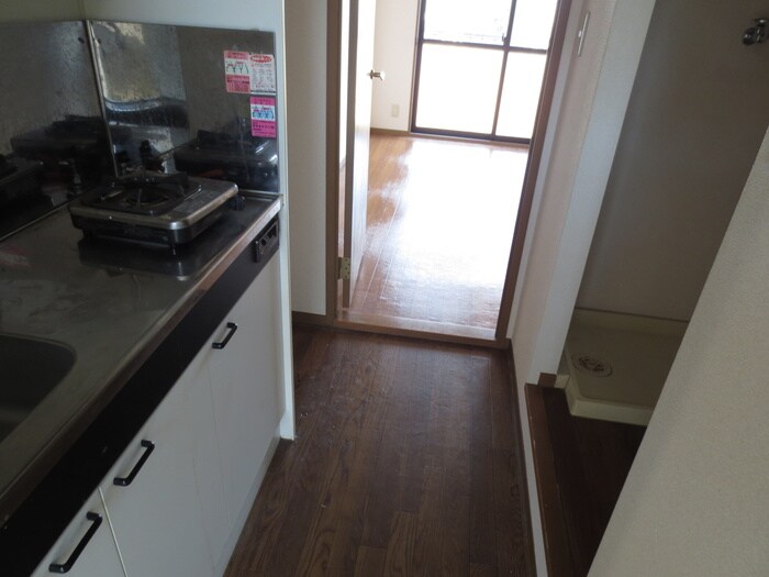 物件内観写真18　(廊下)