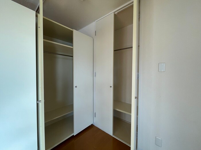 物件内観写真10　(収納)