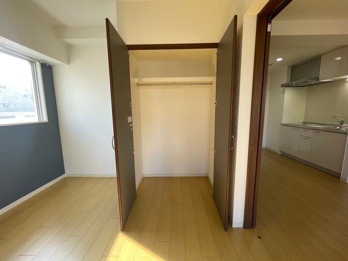 物件内観写真10　(収納)