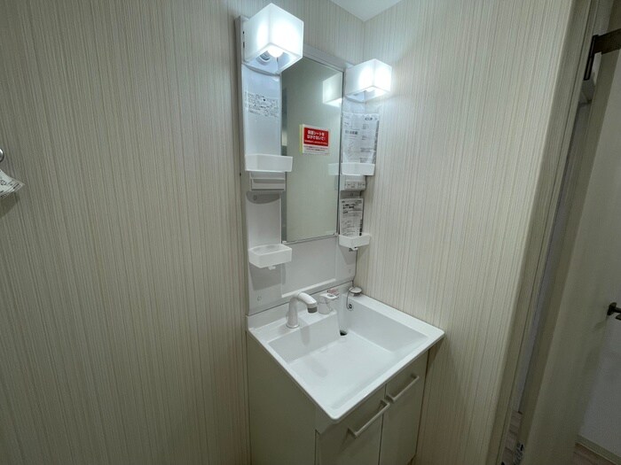 物件内観写真11　(洗面)