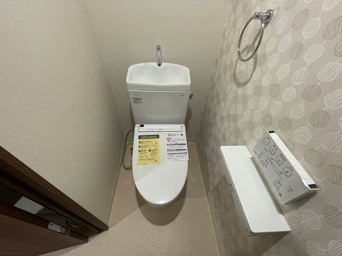 物件内観写真12　(トイレ)