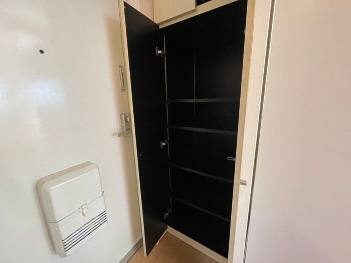 物件内観写真17　(靴箱)