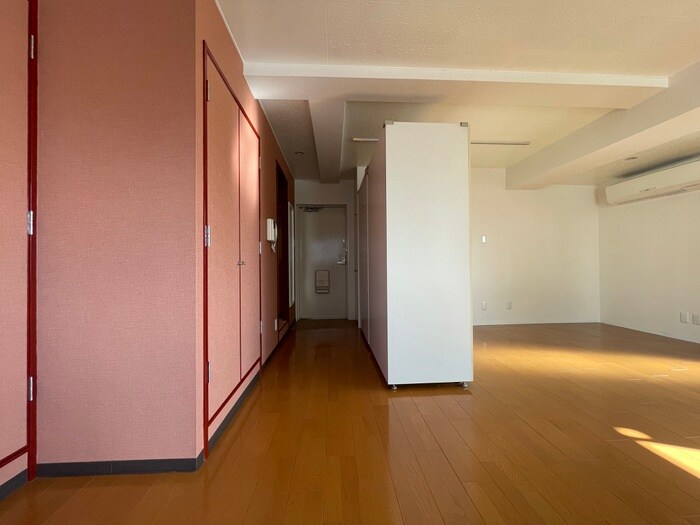 物件内観写真18　(廊下)