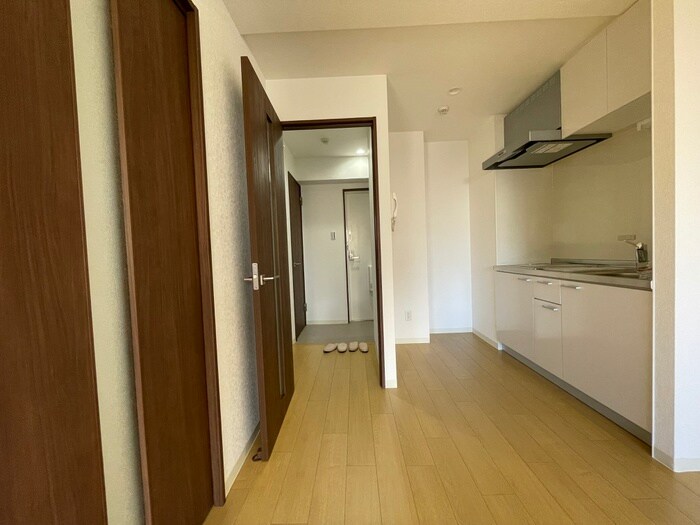 物件内観写真18　(廊下)