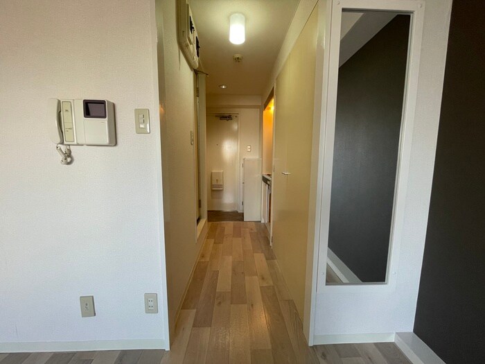 物件内観写真19　(廊下)
