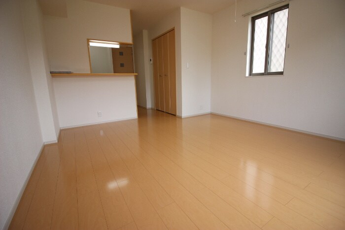 物件内観写真4　(居室)