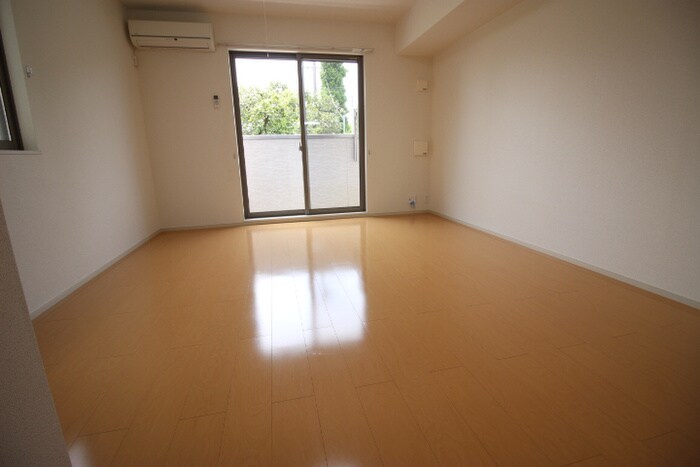 物件内観写真5　(居室)